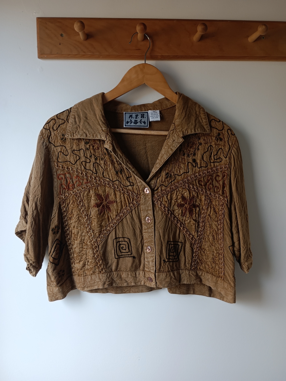 Vintage Embroidered Cropped Button-Up